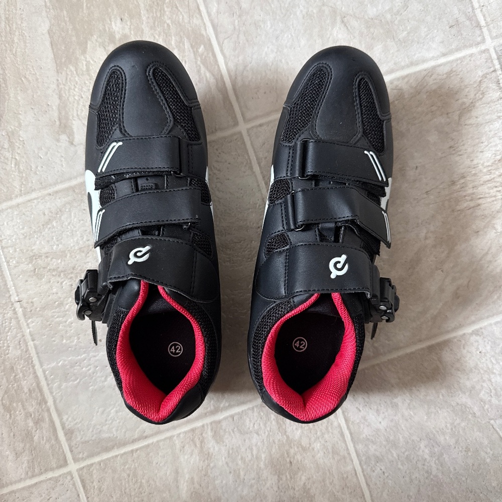 Peloton cycling shoes size 42